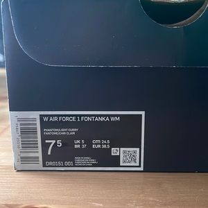 Nike Air Force 1 Women’s 7.5